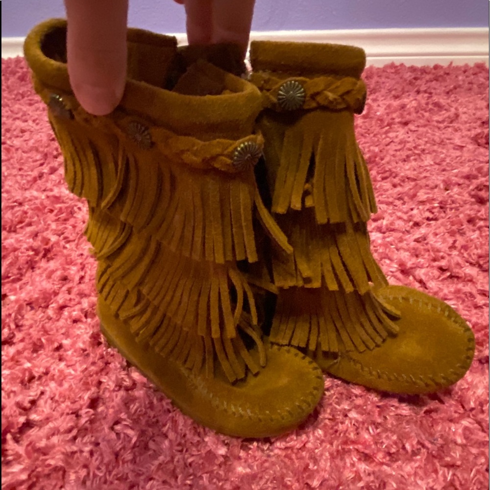 Minnetonka Fringe boots